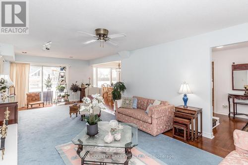 98 Turtle Path, Ramara, ON - Indoor Photo Showing Living Room