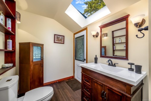 1307 Anderton Rd, Comox, BC 