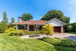 2226 Crois. Ainsley  Mont-Royal, QC H3P 2S7