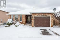 77 SUN KING CRESCENT  Barrie, ON L4M 7K4