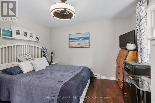 715 Bayview Drive, Ottawa, ON - Indoor Photo Showing Bedroom