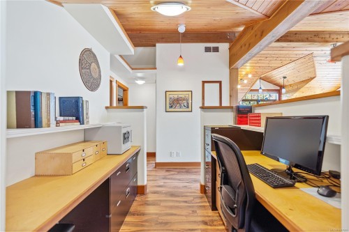 248 Suneagle Dr, Salt Spring, BC 