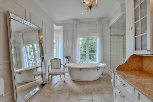 Ensuite bathroom - 6 Rue De Rambouillet, Blainville, QC - Indoor Photo Showing Bathroom