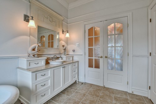 Bathroom - 6 Rue De Rambouillet, Blainville, QC - Indoor Photo Showing Bathroom