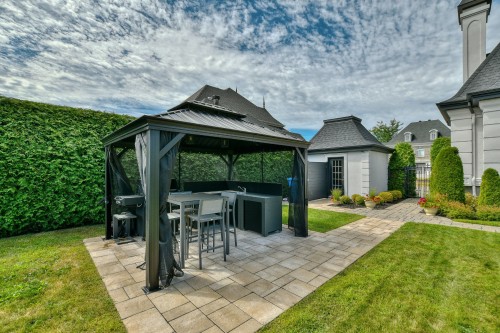 Backyard - 6 Rue De Rambouillet, Blainville, QC - Outdoor