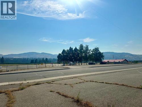 5812 Airport Street, Oliver, BC 