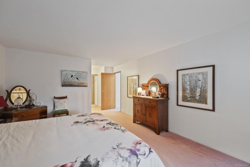 5910 Sea Terrace Rd, Courtenay, BC 