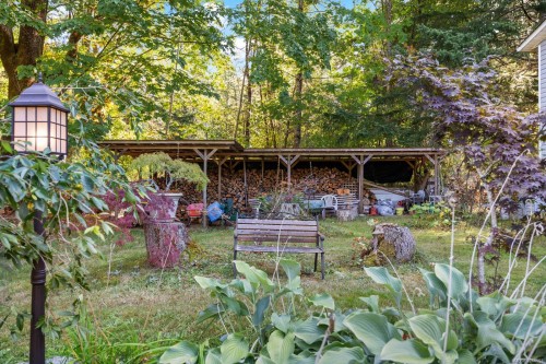 5910 Sea Terrace Rd, Courtenay, BC 