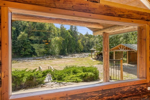 4867 Lorna Lane, Campbell River, BC 