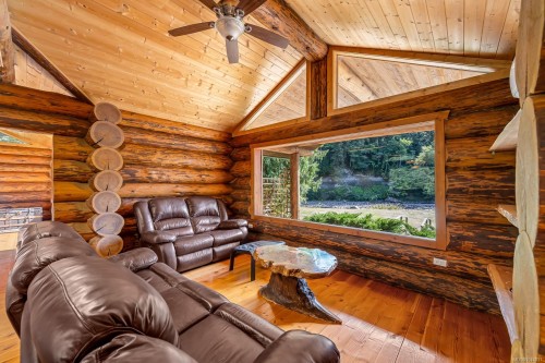 4867 Lorna Lane, Campbell River, BC 