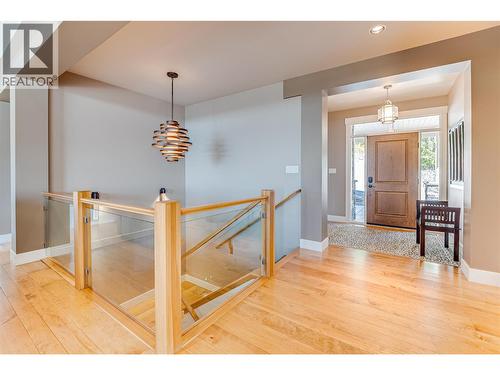 6054 Lynx Drive, Vernon, BC - Indoor Photo Showing Other Room