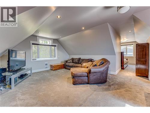 6054 Lynx Drive, Vernon, BC - Indoor
