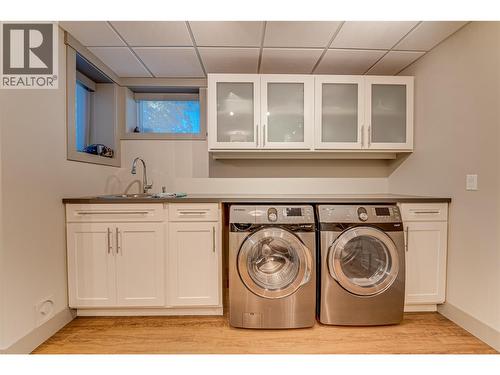 6054 Lynx Drive, Vernon, BC - Indoor Photo Showing Laundry Room