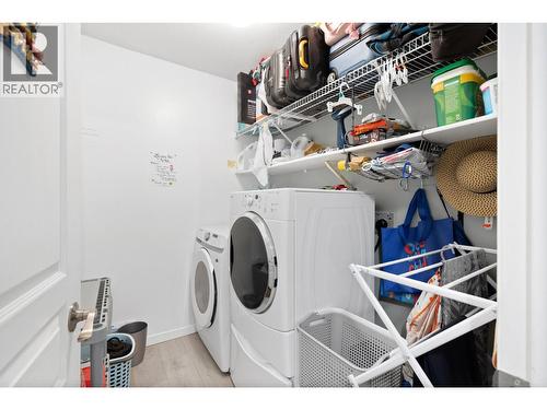 727 Houghton Road Unit# 212, Kelowna, BC - Indoor Photo Showing Laundry Room