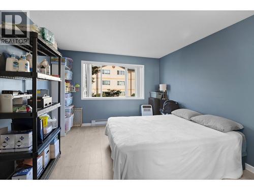 727 Houghton Road Unit# 212, Kelowna, BC - Indoor Photo Showing Bedroom