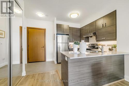 307 - 8228 Birchmount Road, Markham, ON - Indoor Photo Showing Kitchen With Stainless Steel Kitchen With Double Sink With Upgraded Kitchen