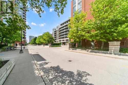 307 - 8228 Birchmount Road, Markham, ON - Outdoor
