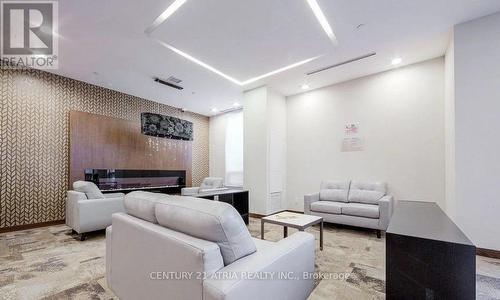 307 - 8228 Birchmount Road, Markham, ON - Indoor