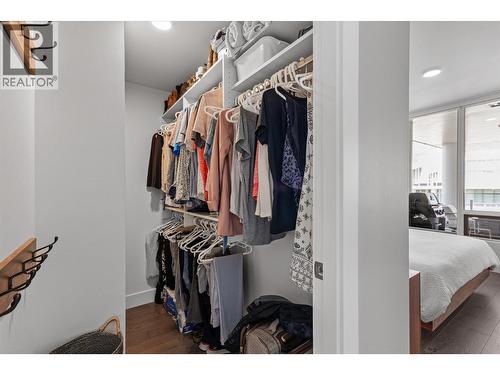 1191 Sunset Drive Unit# 2906 Lot# 191, Kelowna, BC - Indoor With Storage