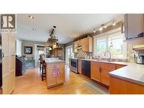 205 Greasewood Avenue, Oliver, BC 