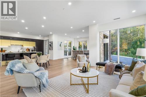 6523 Wellington 7 Road Unit# 32, Elora, ON - Indoor Photo Showing Living Room