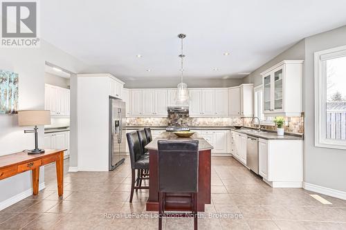 59 Kells Crescent, Collingwood, ON - Indoor Photo Showing Kitchen With Upgraded Kitchen