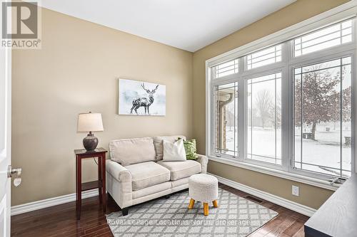 59 Kells Crescent, Collingwood, ON - Indoor Photo Showing Living Room