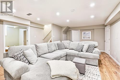59 Kells Crescent, Collingwood, ON - Indoor Photo Showing Living Room