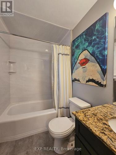 33-35 Havelock Street, Brockville, ON - Indoor Photo Showing Bathroom