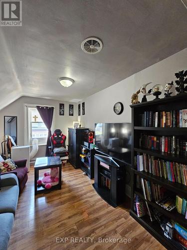 33-35 Havelock Street, Brockville, ON - Indoor