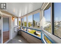 Extended living on the patio - 