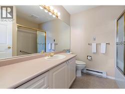 Large Guest Bathroom - 