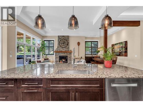 4157 Gallaghers Parkland Drive, Kelowna, BC - Indoor Photo Showing Kitchen