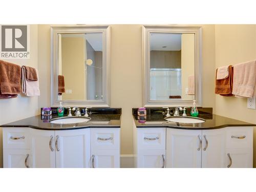 Main Bathroom - 567 Mt Ida Drive, Coldstream, BC - Indoor Photo Showing Bathroom