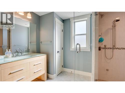 Lower Bathroom/Steam Shower - 567 Mt Ida Drive, Coldstream, BC - Indoor Photo Showing Bathroom