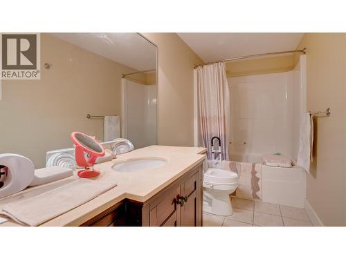 Suite - 567 Mt Ida Drive, Coldstream, BC - Indoor Photo Showing Bathroom