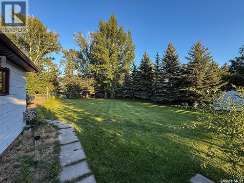 223 Riverside Boulevard, Eastend, SK - Outdoor