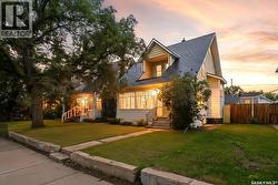 1218 1st AVENUE NW  Moose Jaw, SK S6H 3N6