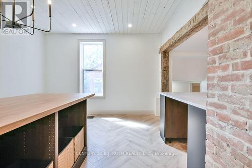 1998 Old Barrie Road E, Oro-Medonte, ON - Indoor Photo Showing Other Room