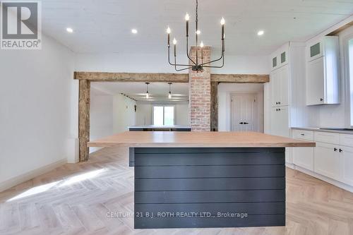 1998 Old Barrie Road E, Oro-Medonte, ON - Indoor Photo Showing Other Room