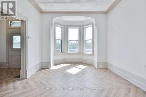 1998 Old Barrie Road E, Oro-Medonte, ON - Indoor Photo Showing Other Room