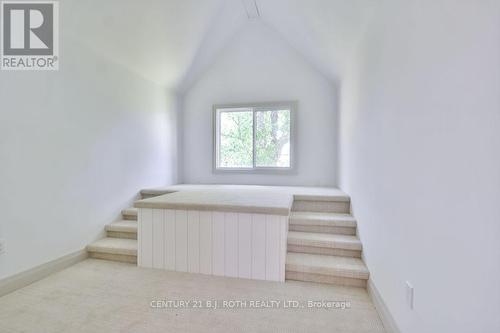 1998 Old Barrie Road E, Oro-Medonte, ON - Indoor Photo Showing Other Room