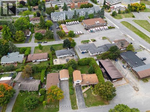 6 Foothills Drive, Ottawa, ON 