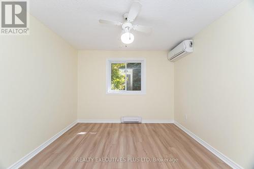 3 Hickory Court, New Tecumseth, ON - Indoor Photo Showing Other Room