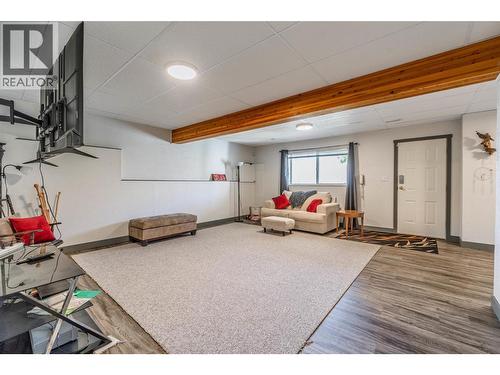 323 Riesling Place, Oliver, BC - Indoor Photo Showing Other Room