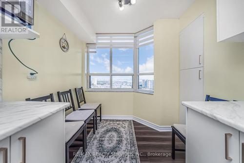 2209 - 30 Malta Avenue, Brampton, ON - Indoor