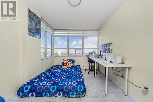 2209 - 30 Malta Avenue, Brampton, ON - Indoor Photo Showing Bedroom