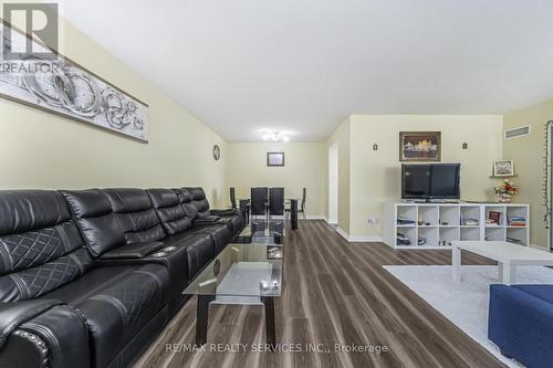 2209 - 30 Malta Avenue, Brampton, ON - Indoor Photo Showing Living Room