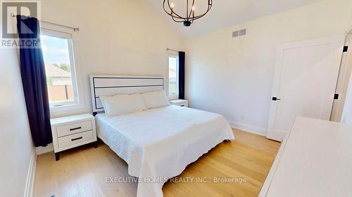 214 Irishwood Lane, Brockton, ON - Indoor Photo Showing Bedroom