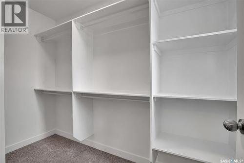 423 Stromberg Crescent, Saskatoon, SK - Indoor With Storage